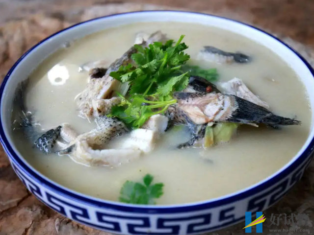 产后补气养血喝黑鱼汤准没错,月子餐这样做能喝出好气(图1) 黑鱼汤属于中药膳食